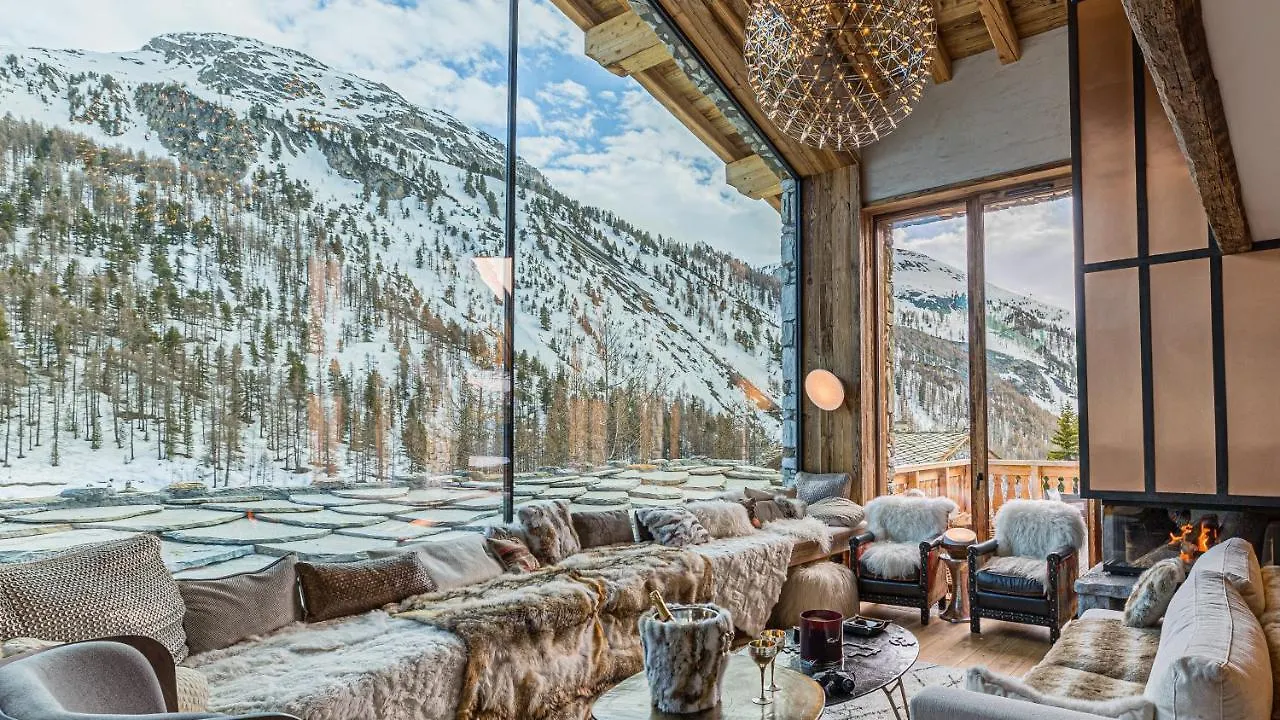 Chalet Orca, Val D\'Isere - 14 Pers - 420M2 contacts