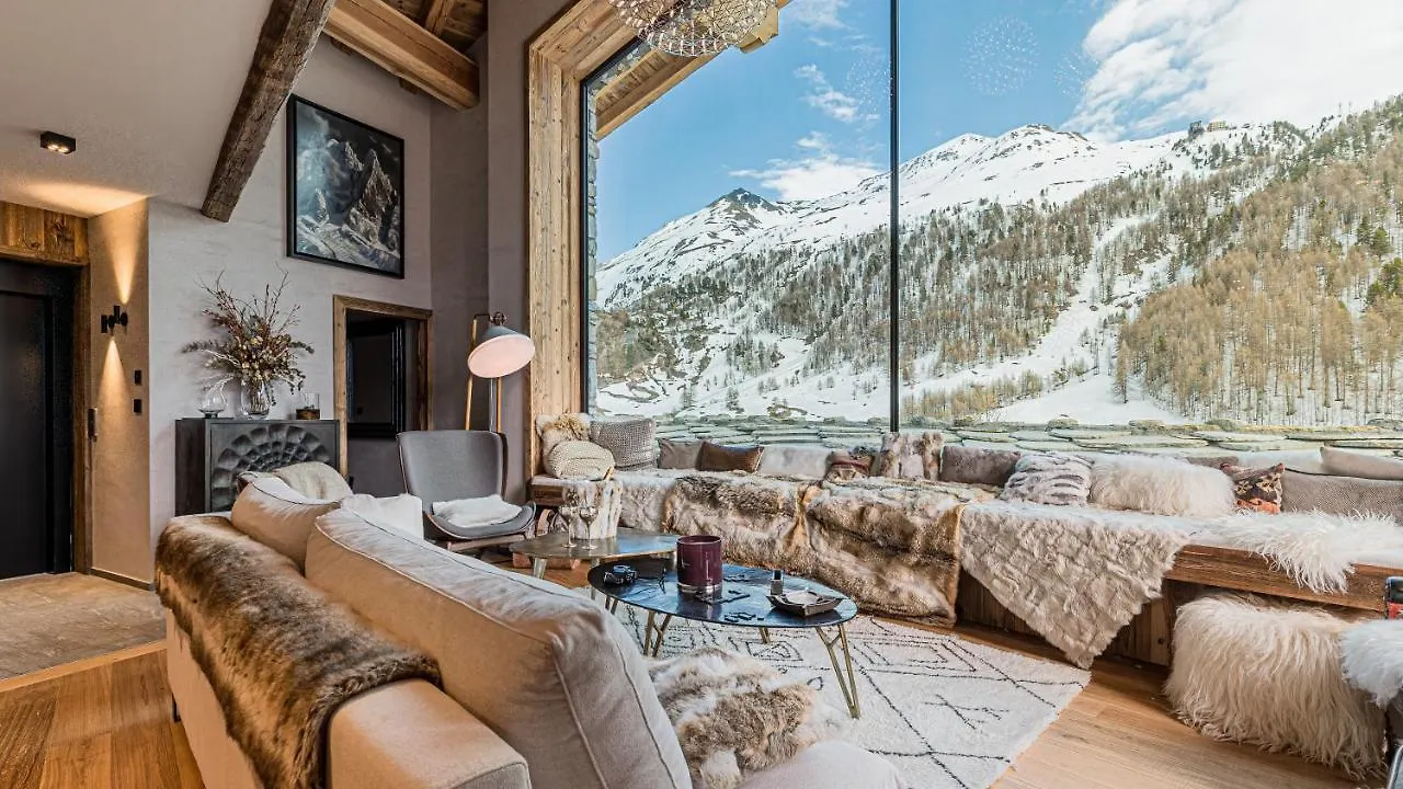 Chalet Orca, Val D'Isere - 14 Pers - 420M2 Villa  Val-d'Isere