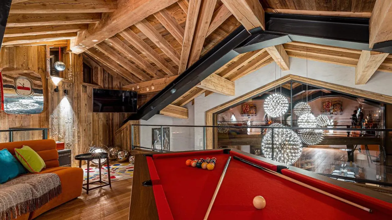 Chalet Orca, Val D'Isere - 14 Pers - 420M2 Villa  Val-d'Isere