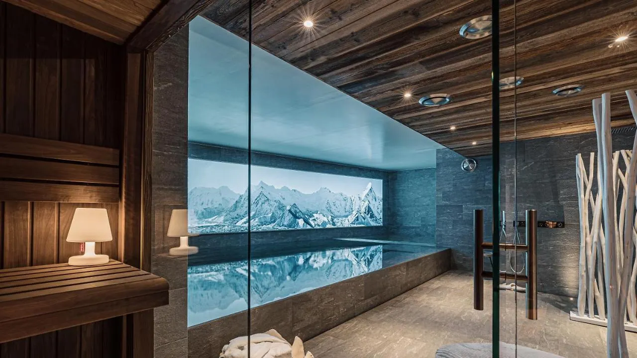 Chalet Orca, Val D'Isere - 14 Pers - 420M2 Villa