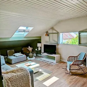 Dans Maison Appartement